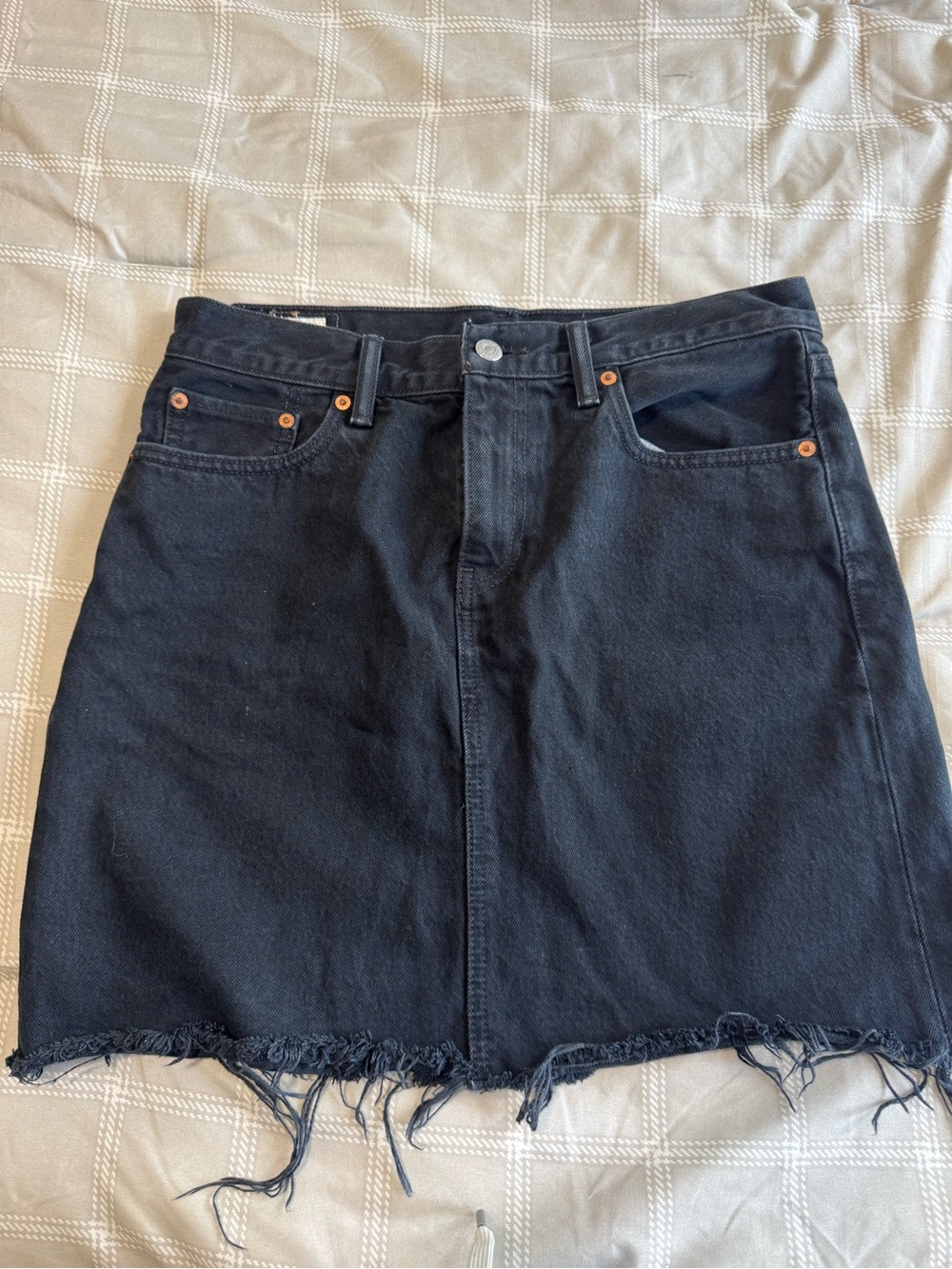 Levi’s Premium Deconstructed Denim Mini Skirt Black Raw Hem 28